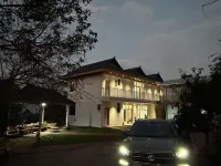 Pu'er Tea Tour Hotels near Mount Nannuo