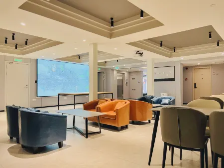 Dayin International Youth Hostel - People's Square & Old Town