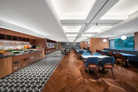 IntercityHotel Guangzhou East Railway Station Отели рядом с достопримечательностью «Guangzhou Public Security Administrative Cadres College»