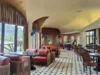 Three Gorges giraffe Park's Hotel Hotels in Yidu