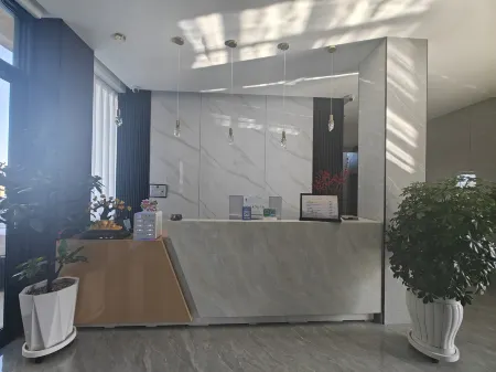 Sunshine Hotel Отели в г. Лулян