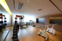 Xuchang Three Kingdoms Hotel (Pang Donglai Times Square Caowei Ancient City Branch) Hotel di Xuchang