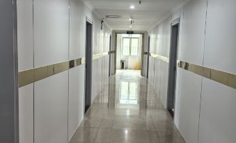 Yunfu Cuihu Hotel