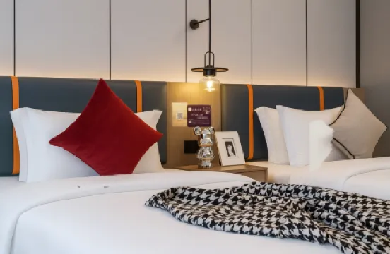 Hongshun Intelligent Hotel (Yiwu Suxi Zhixin Branch) Отели рядом с достопримечательностью «Jinhua Qilu Mountain»