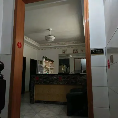 Lianhua Hotel