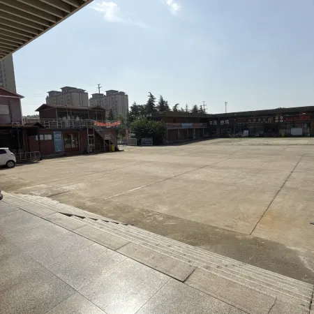Lanjin Hotel (Polytechnic University)