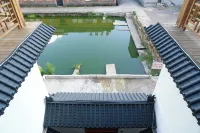 Changxiangshou Homestay (Hengdian Qingming Shanghe Tu)