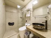 Jingjiang Hotel - pemandangan pegunungan