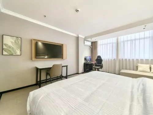 Jisu E-sports Hotel(Nantong Rugao Changjiang Town Store)