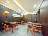 Guyun Xiting Resort Courtyard(Pingyao Ancient City Scenic Area)