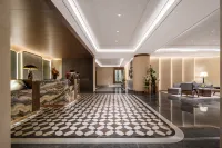 Qingdao May Fourth Square MixC Madison Hotel