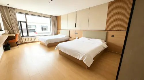 Pan Xiaowei Family Hotel Tianchi Service Area Branch - Homestays