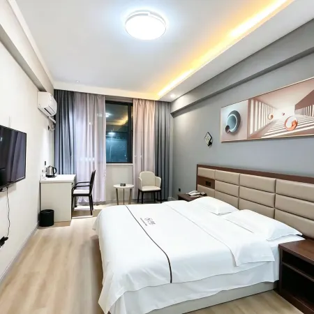 Changge Yifei Business Hotel