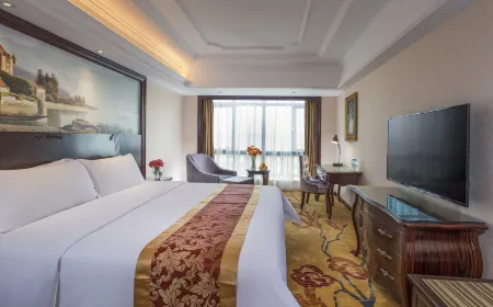 Vienna International Hotel (Huidong Honghai Bay)