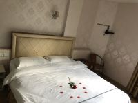 梅州自由周末酒店 - 标准大床房