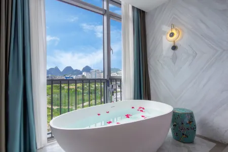 Seclusive Hotel · Guilin Отели рядом с достопримечательностью «Elephant Hill Scenic Area»