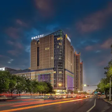 Jinxuan Select Hotel (Xiaogan East Railway Station Yintai City Branch)