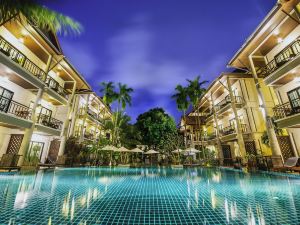 Navatara Phuket Resort