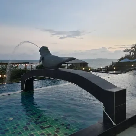 Royal Phala Cliff Beach Resort