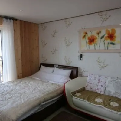 Lapaloma Pension Các khách sạn gần Vườn Banglimwon