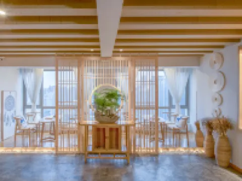 Caiyun Chunxu · High-Altitude View City Homestay (Huaguoyuan White House Shopping Center Branch) Hotels in Guiyang