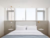 重庆White Inn酒店 - White南山江景浴缸大床房