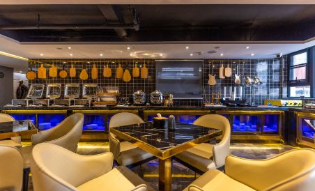 Kunyi Moonlight Hotel (Lanzhou East market Weather Bureau subway station store) - Housity