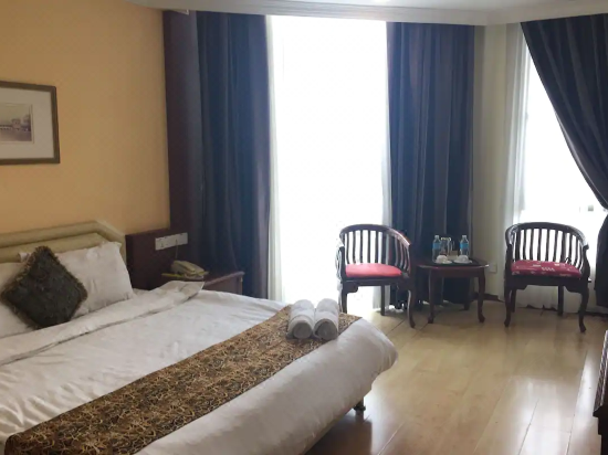 Regal Court Hotel Kuching Room Reviews Photos Kuching 2021 Deals Price Trip Com