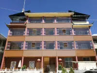 Yanyuan Fulong Hotel Hotels in Lugu Lake Goddness Bay Scenic Area