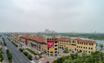 Green Tree Inn Smart Selection Hotel (Taixing Huangqiao Town Qinhu Square Branch)