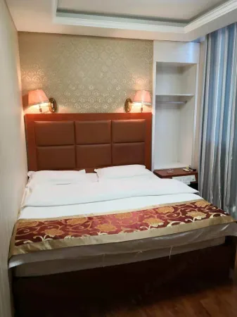 Luoping Zhenxing Hotel