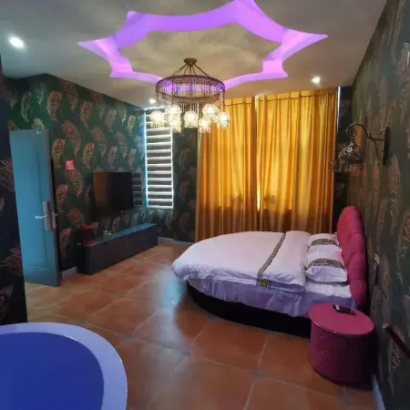 Xiwuli Homestay