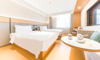 JI Hotel (Tonghua Railway Station Square)