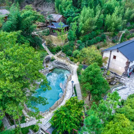 Shiyuan Homestay, Lushantan Отели рядом с достопримечательностью «Shanhuling»