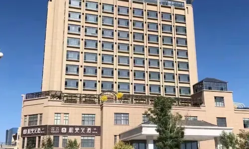 Guoyu Hotel (Hetian Yulong Kashihe Branch)
