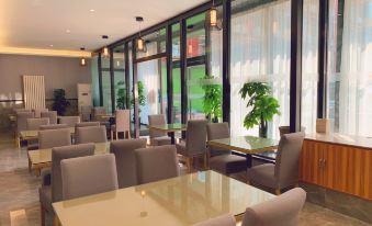 Elite Hotel (Beijing International Exhibition Hepingli North Street Subway Station store)