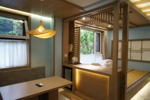 Fengcheng No.12 Courtyard Hotels in Fengcheng