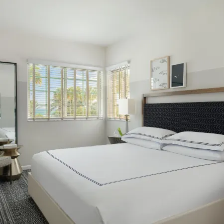 Kimpton SURFCOMBER HOTEL by IHG