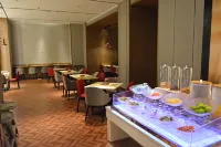 Katie Hotel (Nanning Anji Avenue 33 Middle Metro Station) - parking