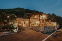 Blooming mountains Homestay Hotels near Baiyunyuan