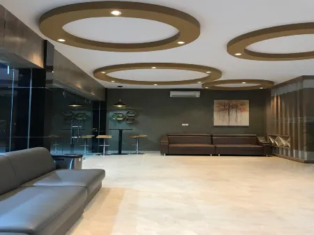 Toptel Hotel Отели в г. Labuh Baru Barat