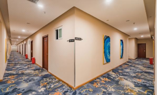 Shenzhen Jade Holiday Hotel (Luohu Port Shop)