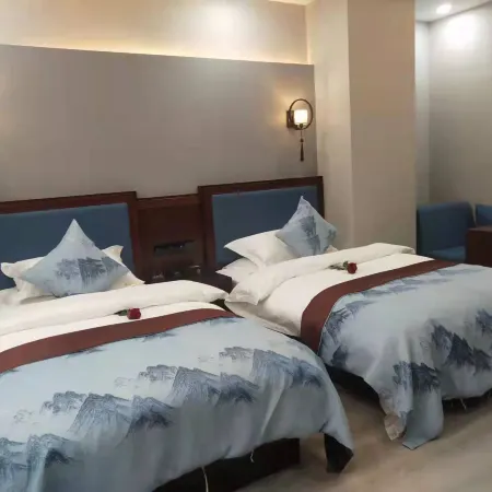Yucheng Hotel