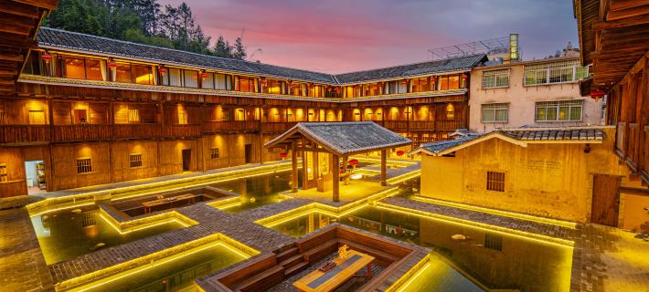 Yongding Earth Building Duilu · Shengheng Building World Heritage Home Stay 룽옌 호텔