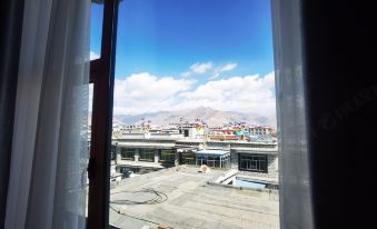 Om Cai Cang Homestay (Lhasa Zangre South Road)