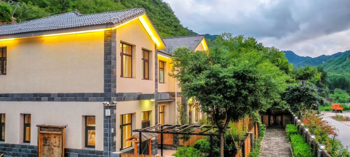 Floral Hotel ·Yesanpo Shiguang Mountain Hotel Hotels in Laishui