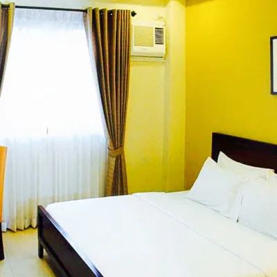 RedDoorz Plus @ Conclave Hotel Davao City โรงแรมใกล้อบริซามอลล์