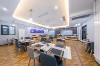 Elong R.YUN Hotel (Tianshui Railway Station Shangbu Road Pedestrian Street)