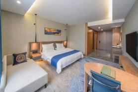 Linkong Holiday Hotel