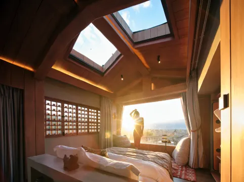 PARALLOGE(Lijiang Ancient Town Dashuiche Store)